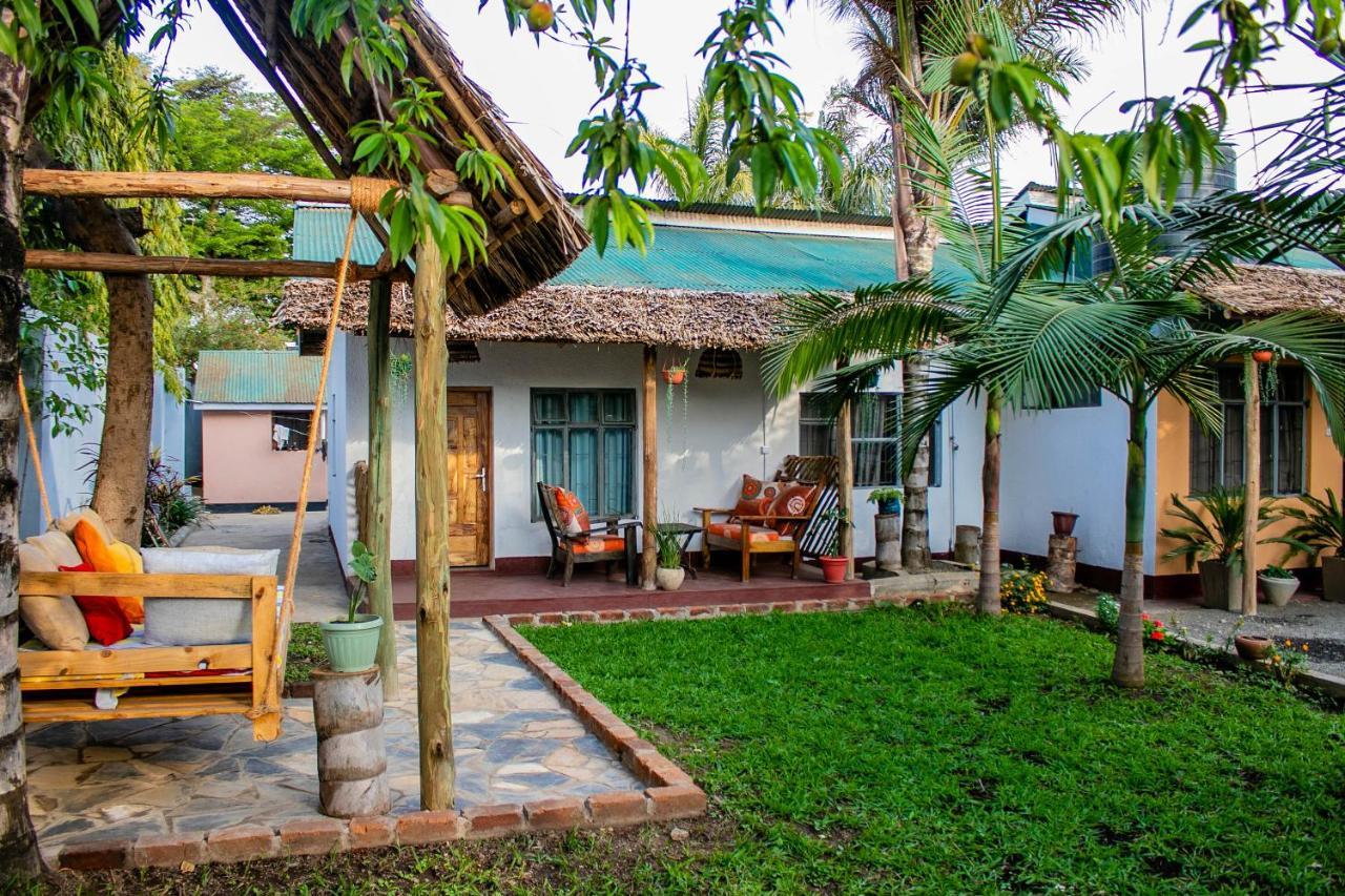 Blue Elephant Villas Аруша Екстер'єр фото