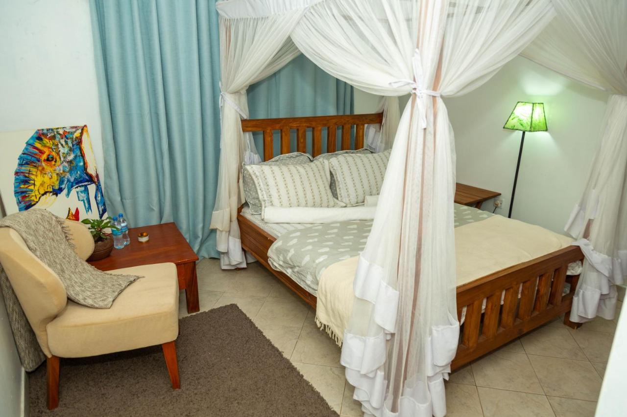 Blue Elephant Villas Аруша Екстер'єр фото