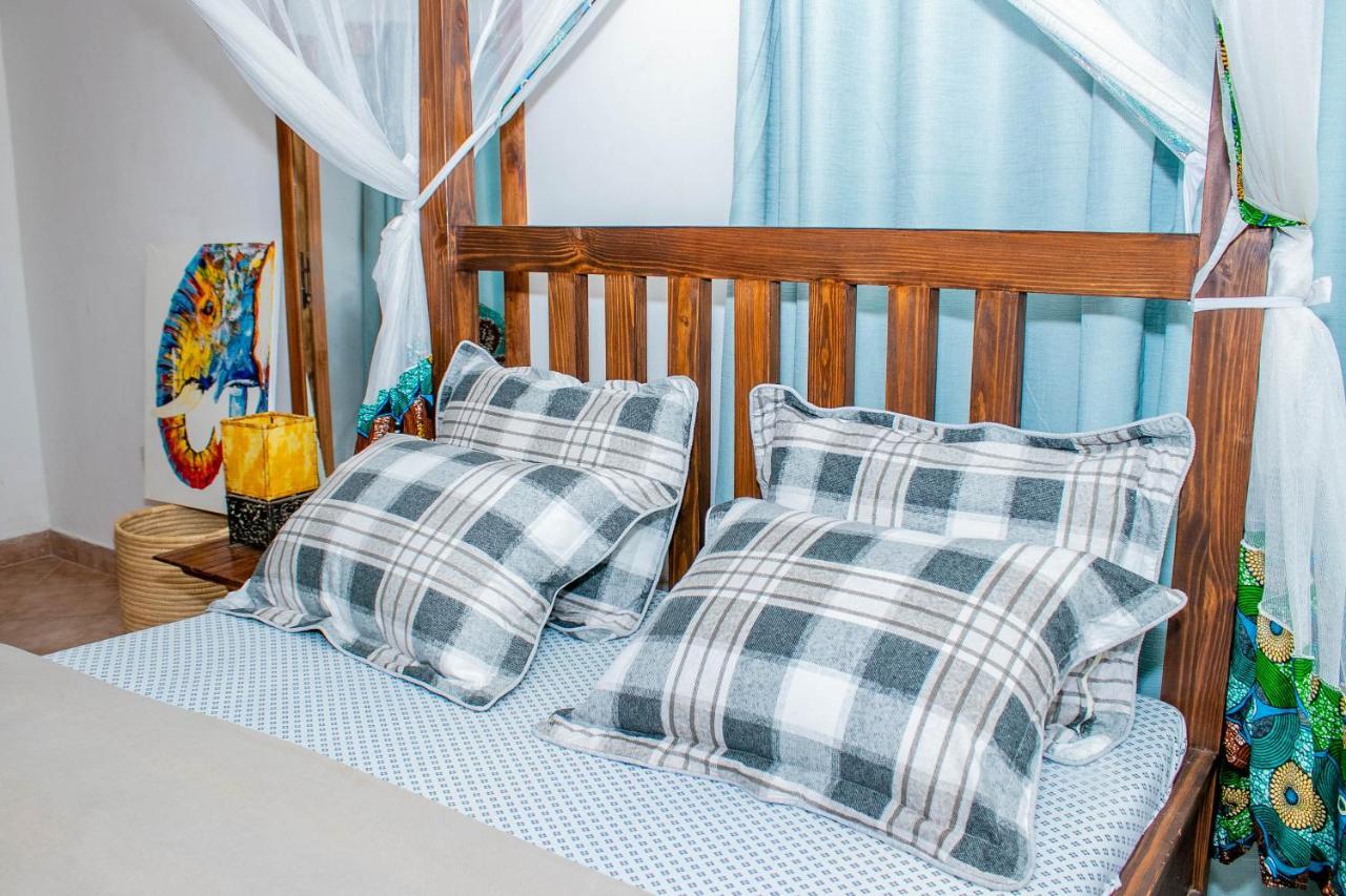 Blue Elephant Villas Аруша Екстер'єр фото